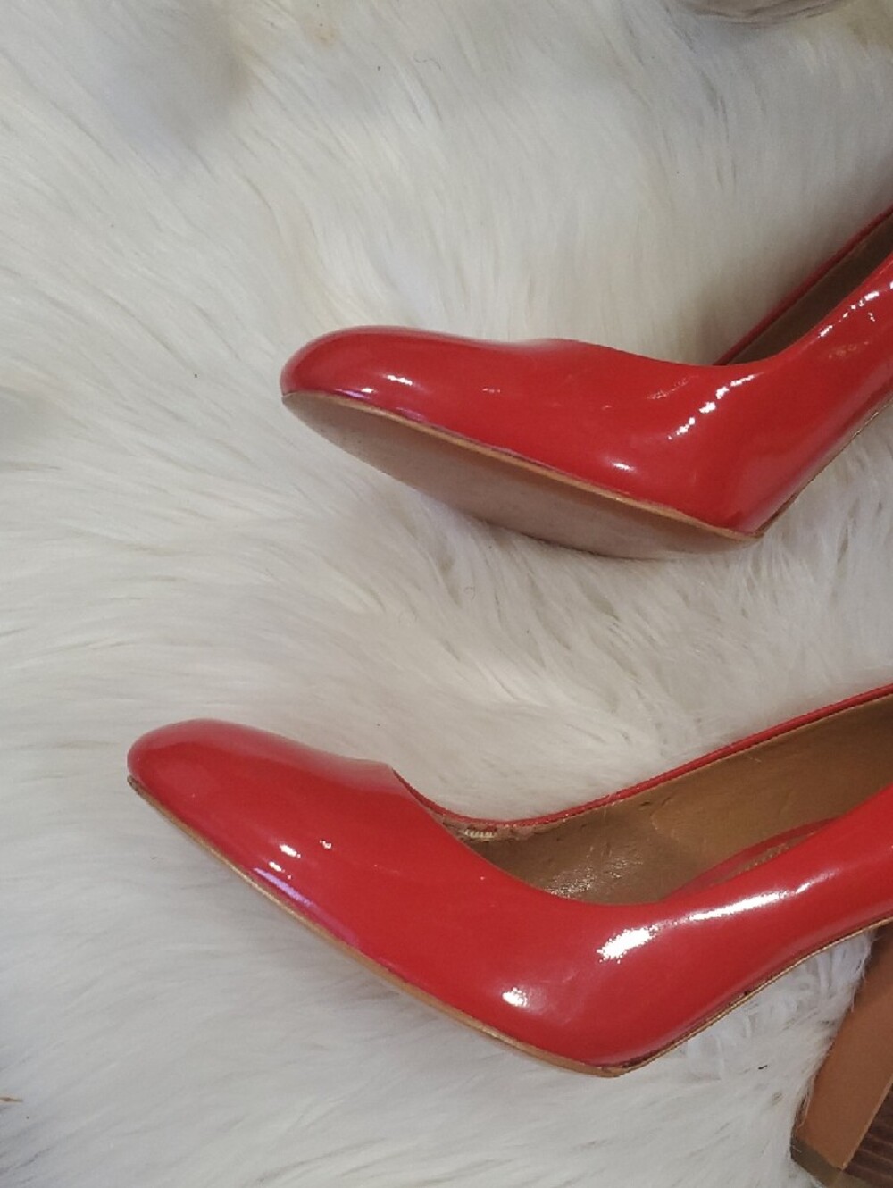 Coach Shelley Red Patent Leather Round-Toe Pumps Size 8.5 B - Picture 4 of 16